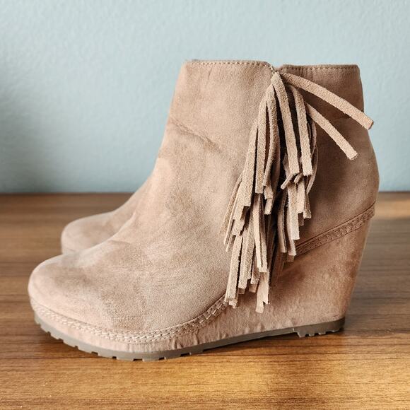 Massini Faux Suede Fringe Zip Hidden Wedge Ankle Booties - Picture 8 of 9